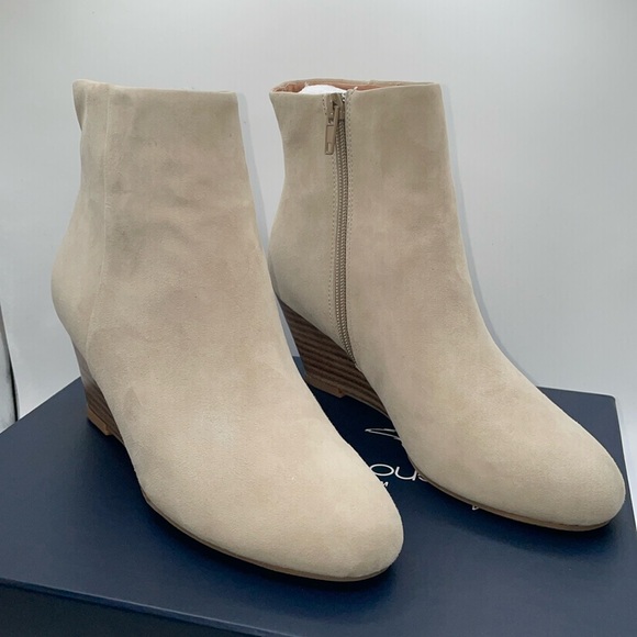 André Assous Kora AA3KOR68 Sesame water resistant boots - Picture 1 of 12